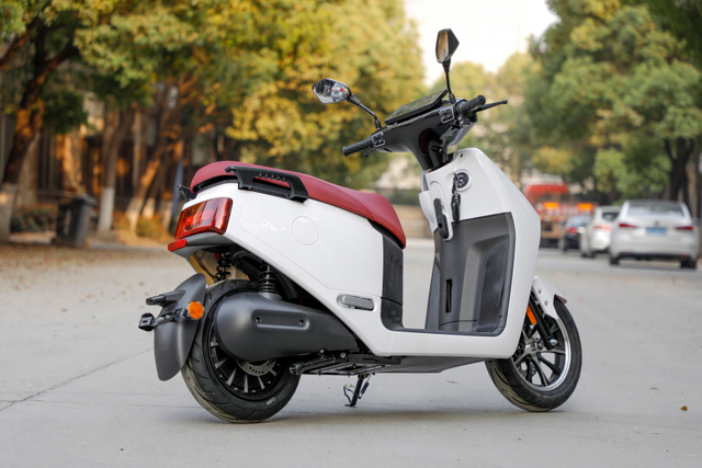 Go Plus 72V Lithium Battery Electric Motorcycle without Rear Box